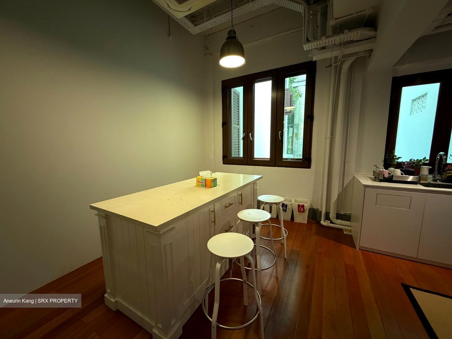 Capital Square (D1), Office #589882521